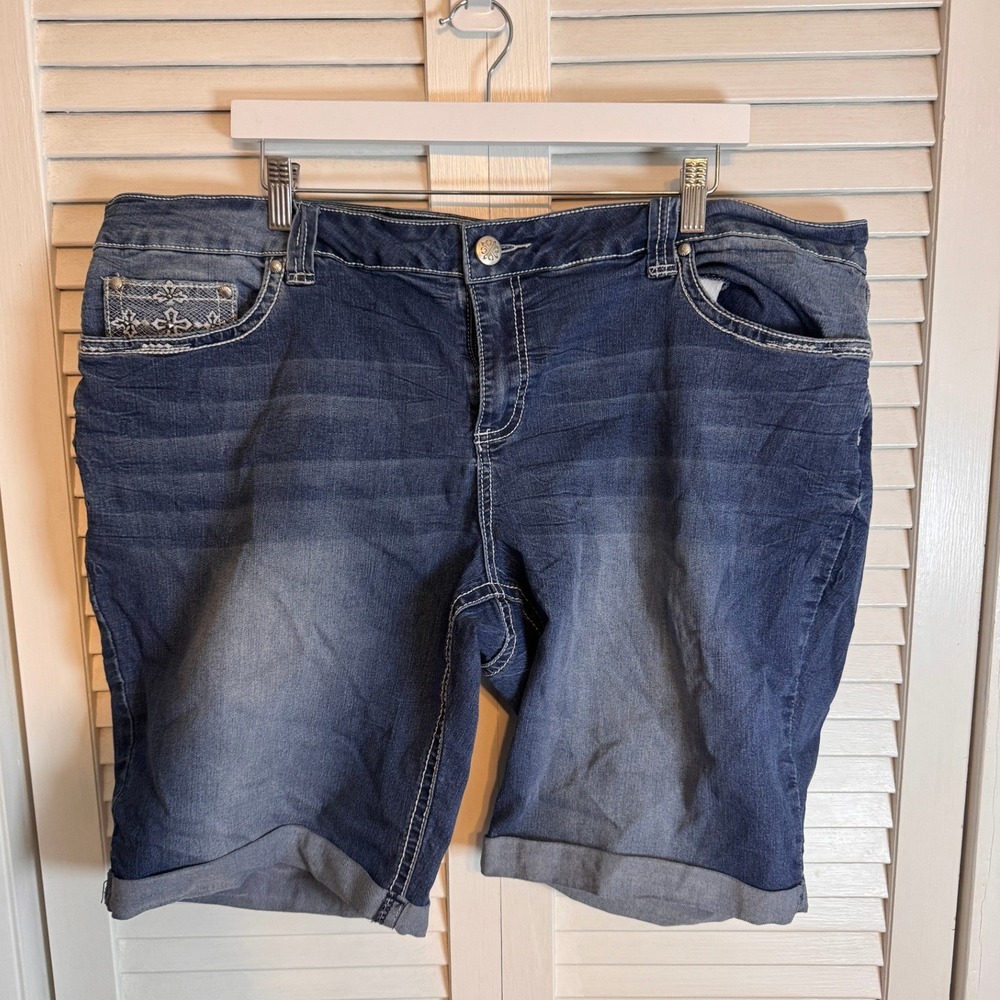 ZCO Jeans Premium Women's Embellished Blue Denim‎ Shorts SZ 24